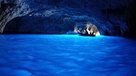 blue grotto entrance fee.